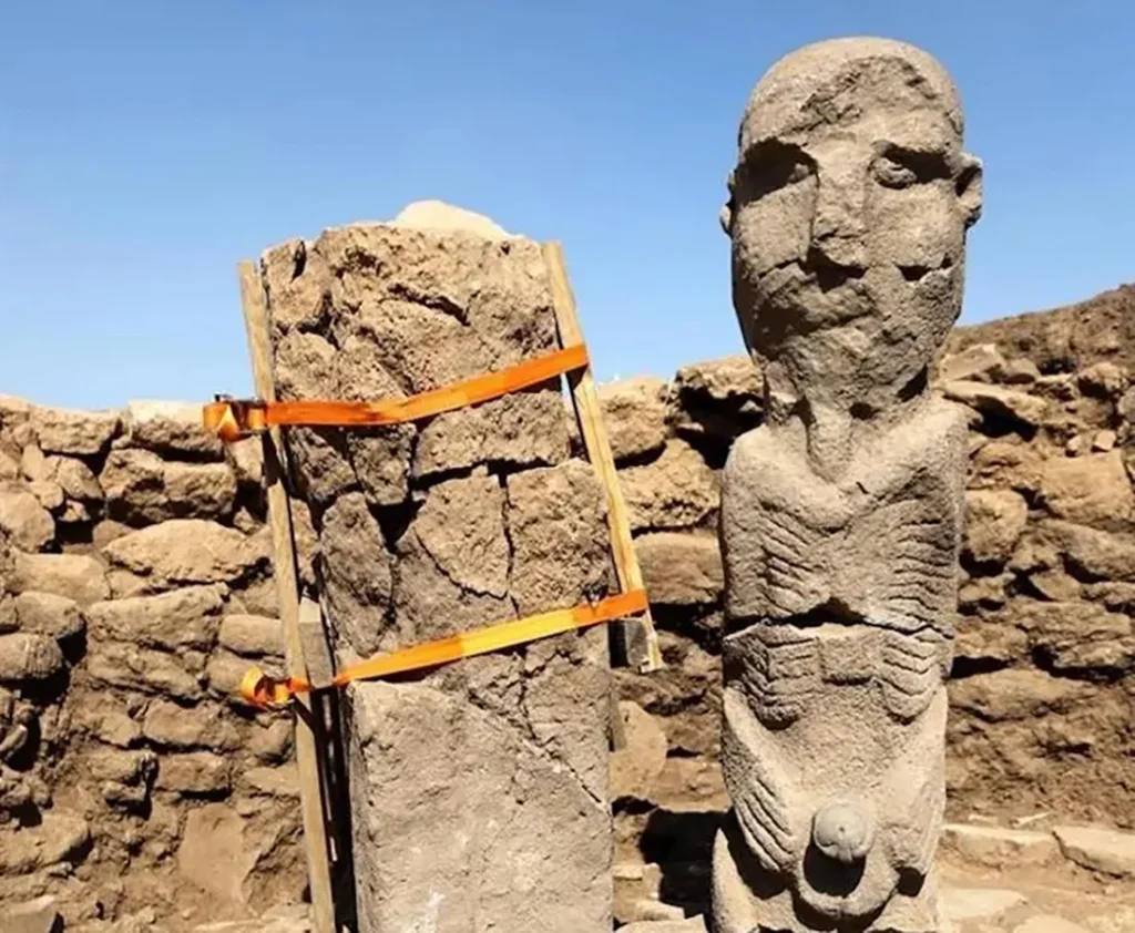 statute phallique Göbekli Tepe Turquie