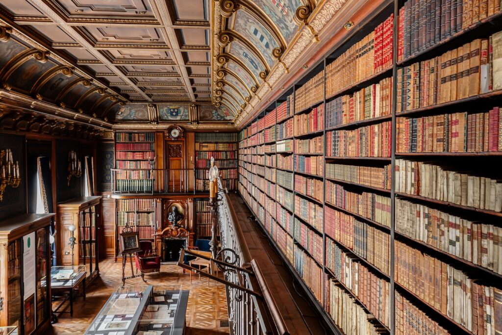 Cabinet des Livres Chantilly