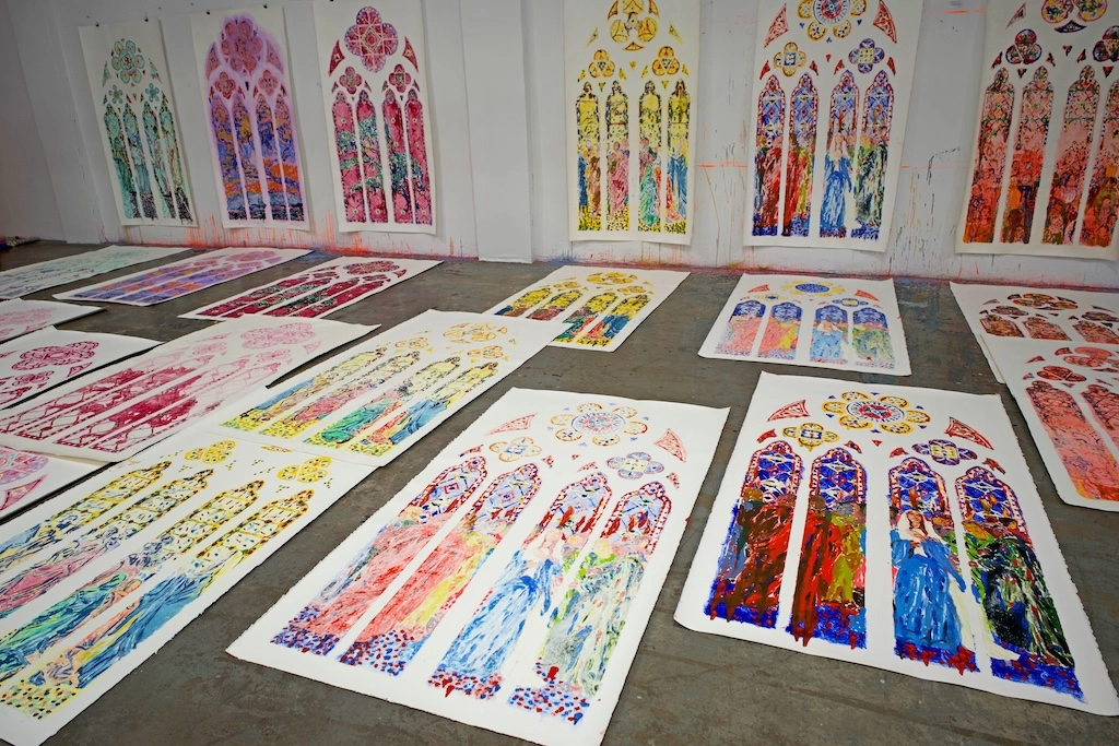Esquisses sur papier réalisées par Claire Tabouret pour les six vitraux de la cathédrale Notre-Dame de Paris