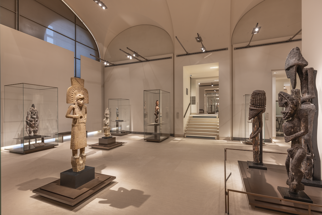 La nouvelle galerie des Cinq Continents au musée du Louvre