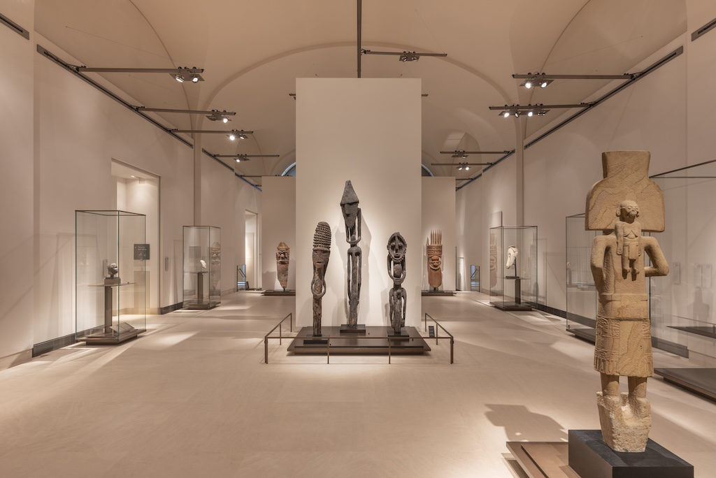 La nouvelle galerie des Cinq Continents au musée du Louvre