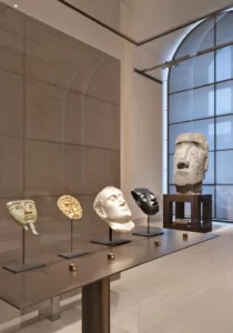 La nouvelle galerie des Cinq Continents au musée du Louvre