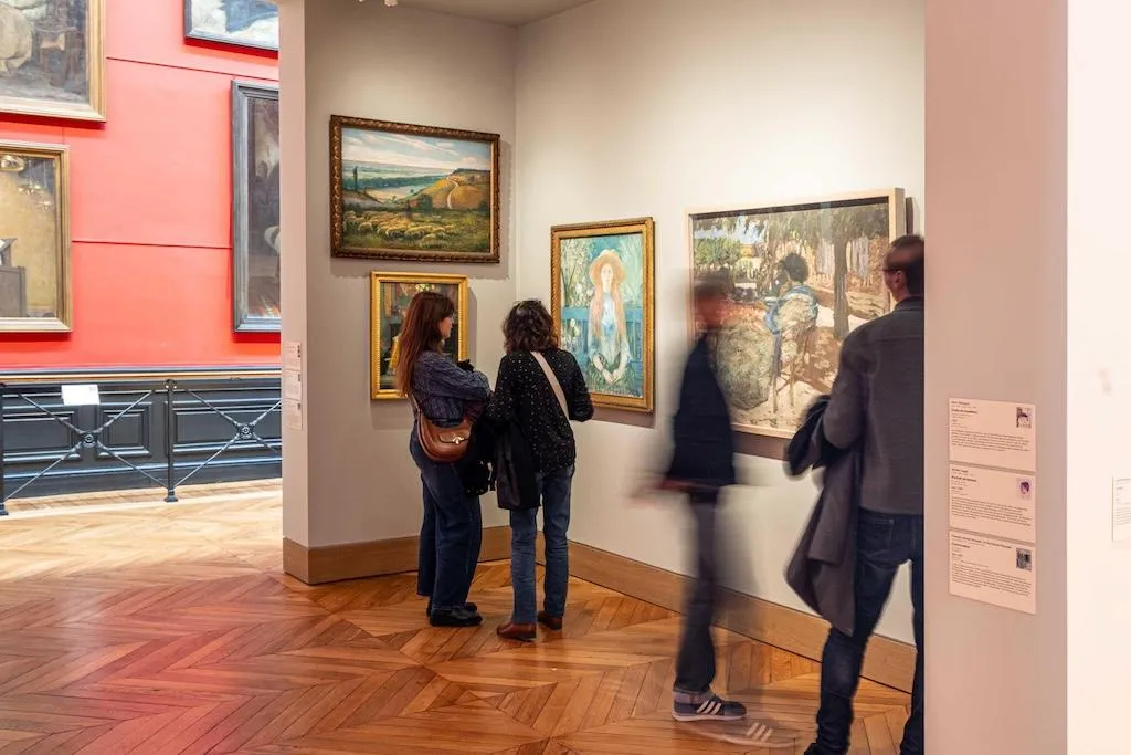 Le salon rouge du musée des Augustins