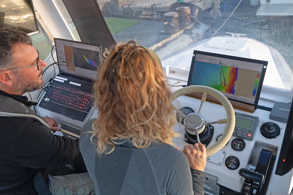 Les opérations subaquatiques ont repris en 2023 dans le Rhône à Arles : ici relevé bathymétrique.