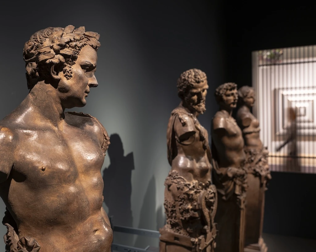 La 39ᵉ édition de l’incontournable TEFAF néerlandaise rassemble 276 exposants internationaux provenant de 24 pays : Quatre termes (Bacchus, Vénus, Mars et un faune) provenant du château d’Oiron, vers 1546-1548. Londres, Stuart Lochhead Sculpture.