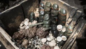 L’analyse de plusieurs dépôts d’offrandes mis au jour sur le site du Templo Mayor à Mexico permet d’envisager une cérémonie religieuse et politique d’une ampleur exceptionnelle au cœur de Tenochtitlan, l’ancienne capitale de l’empire aztèque.